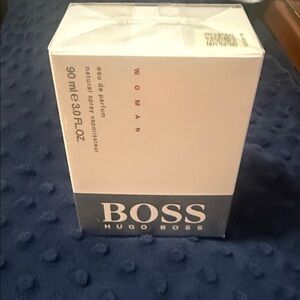 New Hugo Boss Woman Eau de Parfum in White and Gray